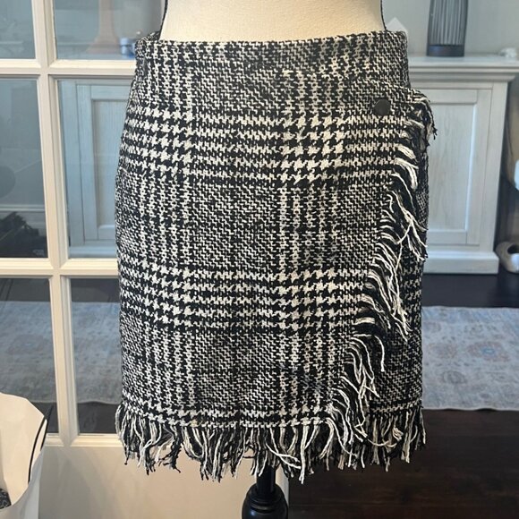 Romeo & Juliet Couture Houndstooth Wrap Mini Skirt S - Picture 1 of 9